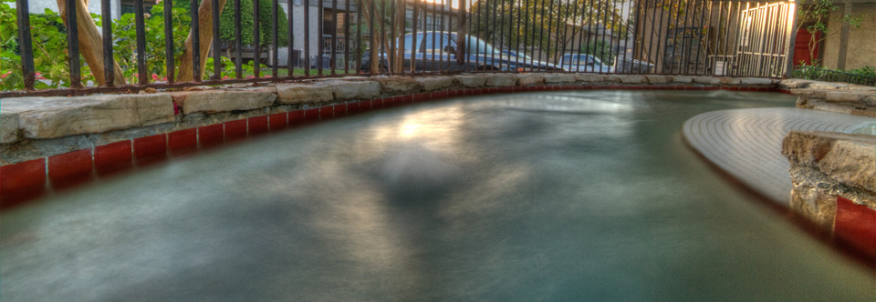 Travis Oaks: Gated community